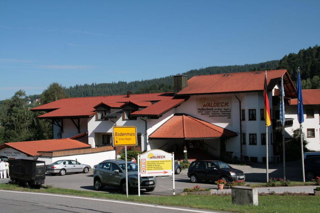 Blick von der Straße Wellness- und Wohlfühlhotel Waldeck