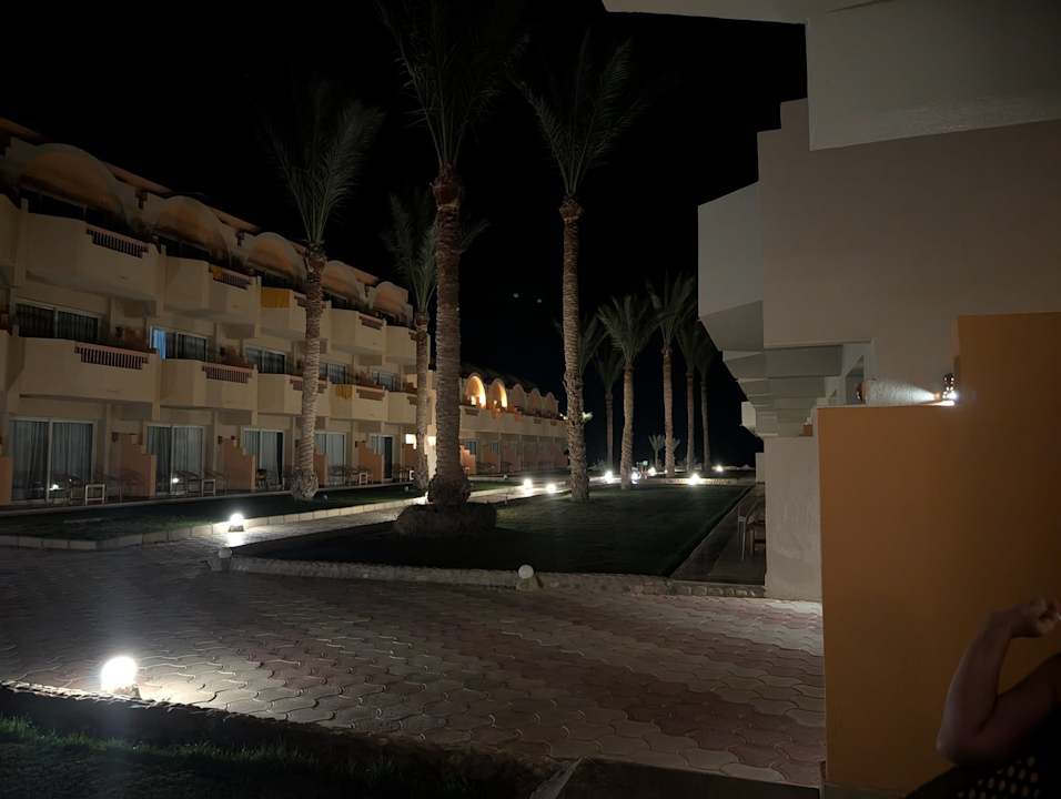 Gartenanlage Three Corners Sea Beach Resort