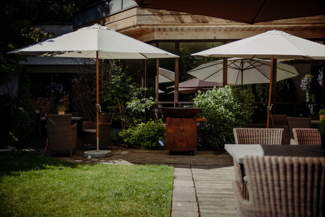 Gastro Familien- & Gartenhotel Theresia