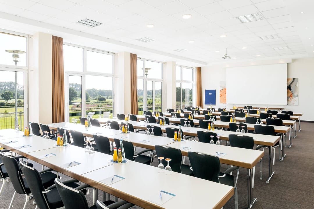 Meeting Room NH Hamburg Horner Rennbahn