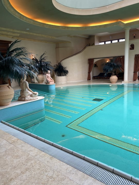 Pool Hotel Yachthafenresidenz Hohe Düne