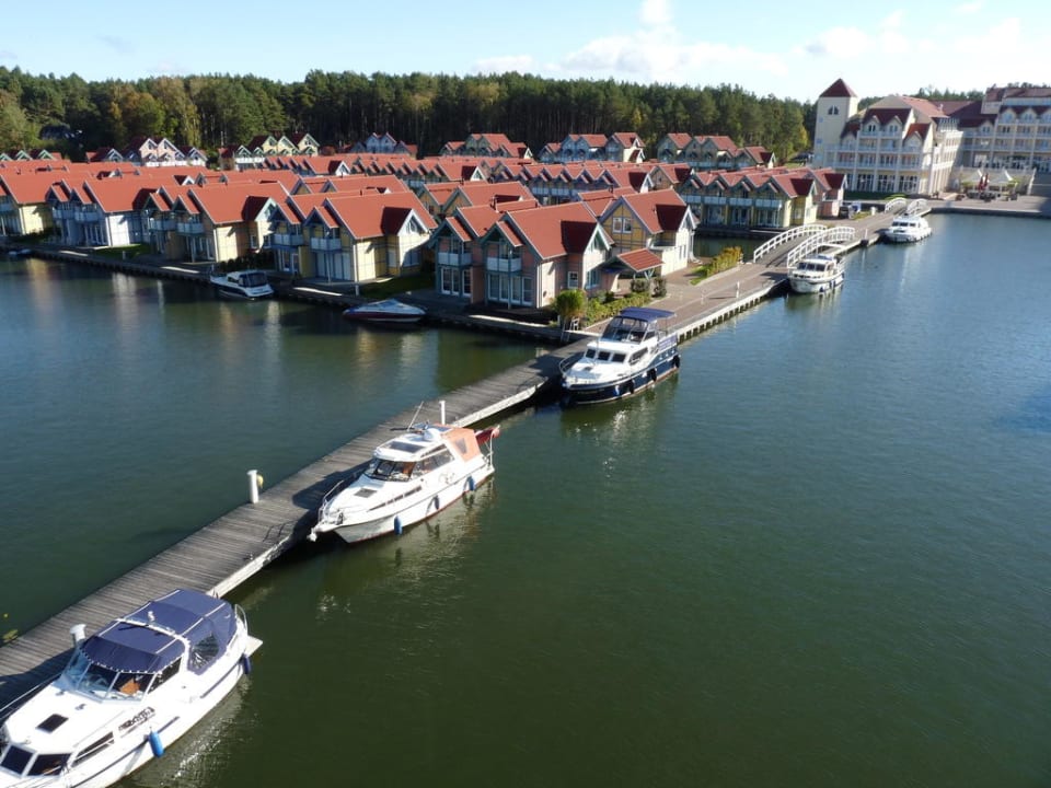 Außenanlage des Hafendorfes Precise Resort Hafendorf Rheinsberg