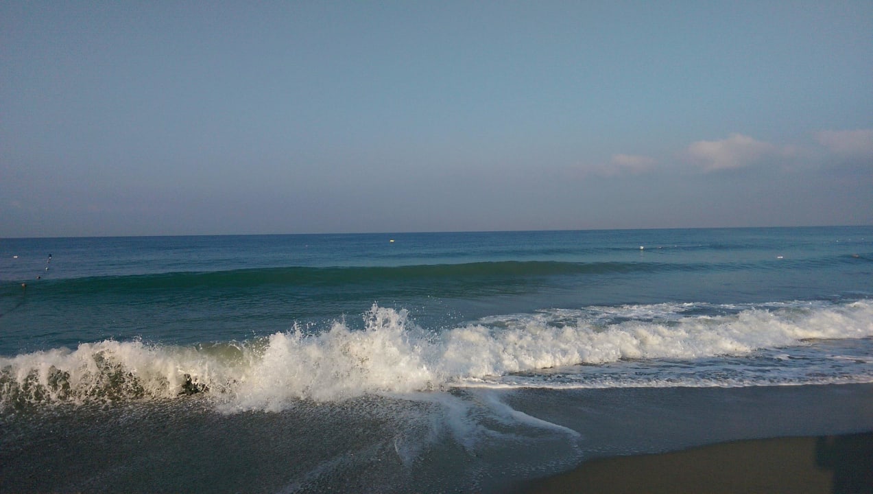 28 Club Turtas Beach Hotel