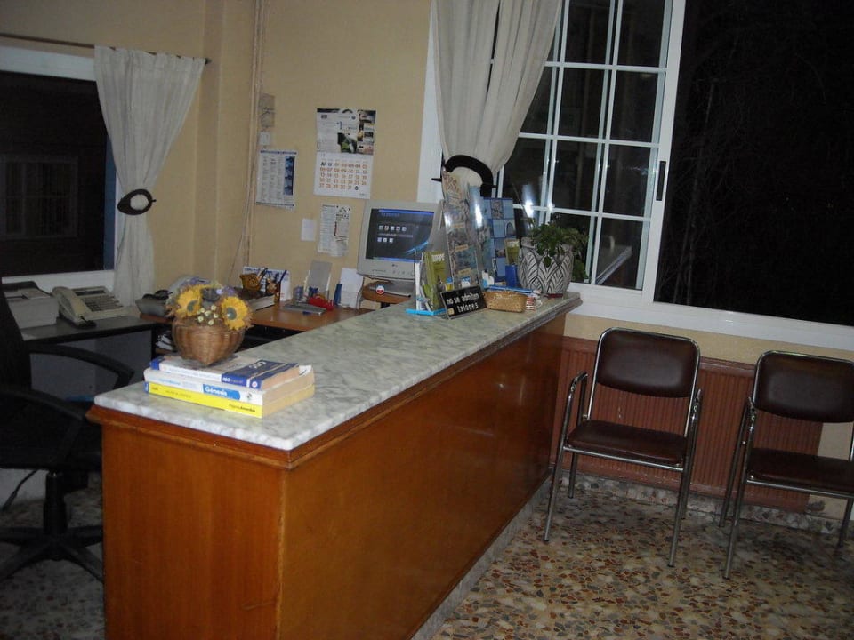 Recepcion Hotel Alain