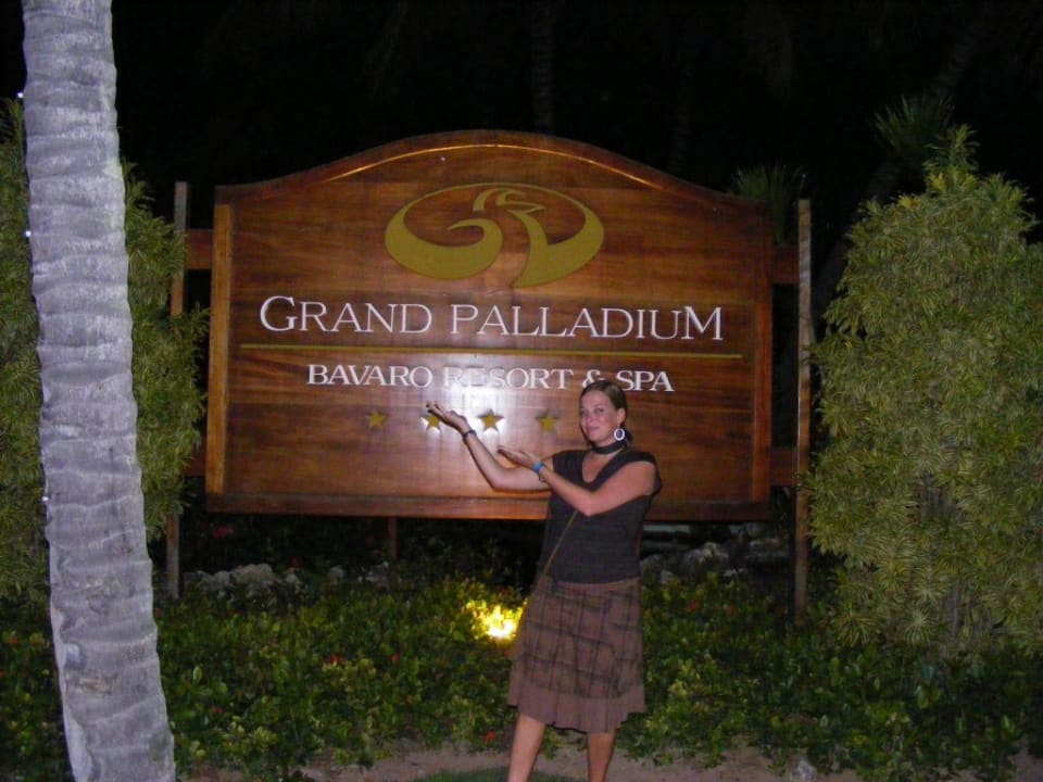 Eingang Grand Palladium Select Bávaro Resort & Spa