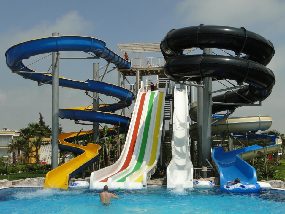 Große Pool-Rutsche Sherwood Dreams Resort
