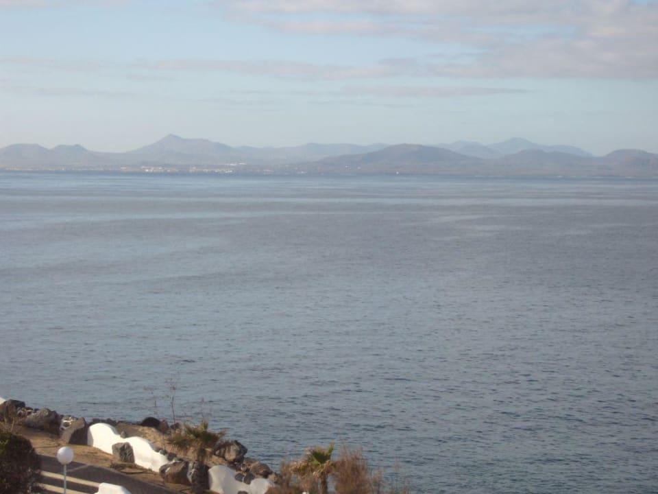 Blick vom Hotelgarten H10 Timanfaya Palace - Adults only