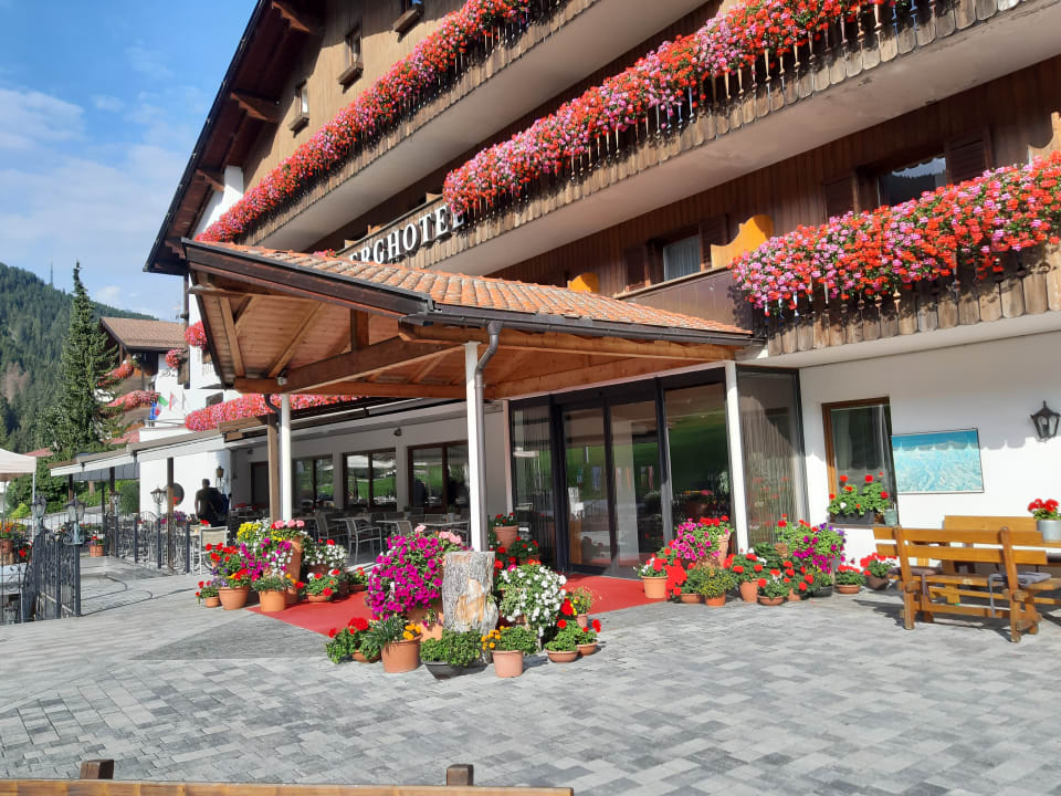 Außenansicht Berghotel Ratschings