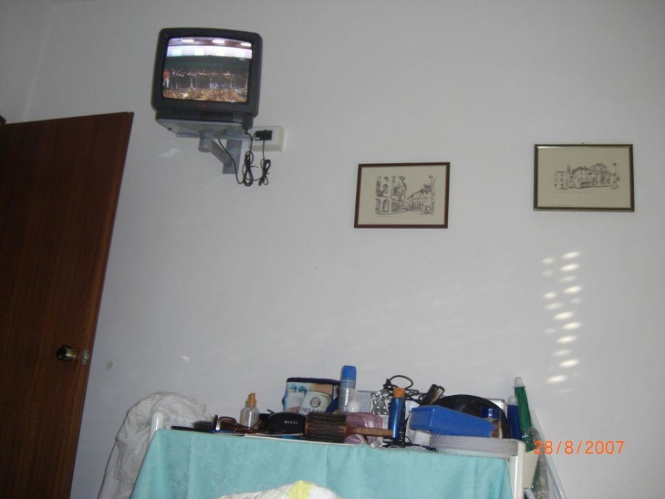 Zimmer, kleiner TV Yachting Residence