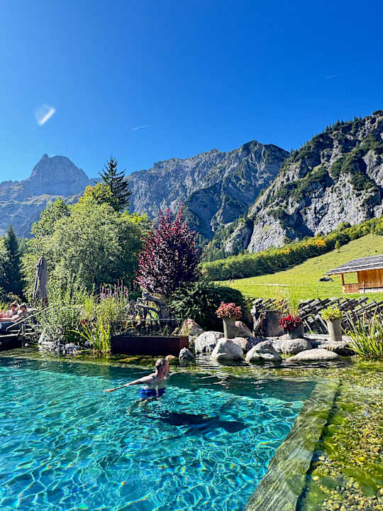 Pool Gramai Alm alpengenuss & natur spa