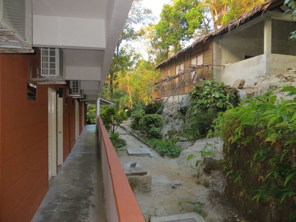 Hinter dem Hotel Hotel Bubu Long Beach Resort