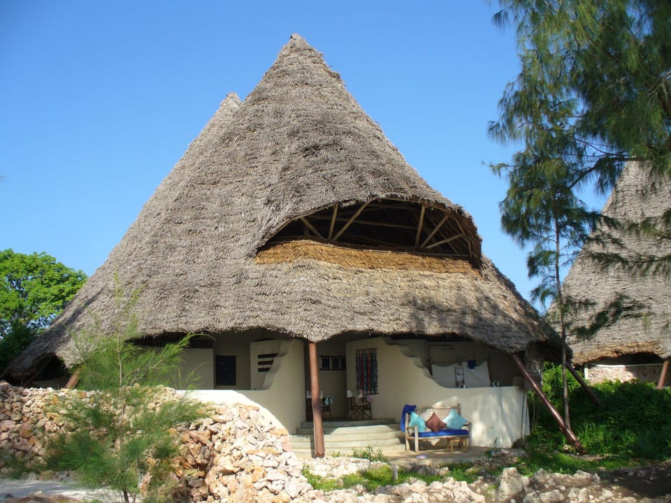 Eines von 12 Häuschen Unguja Lodge