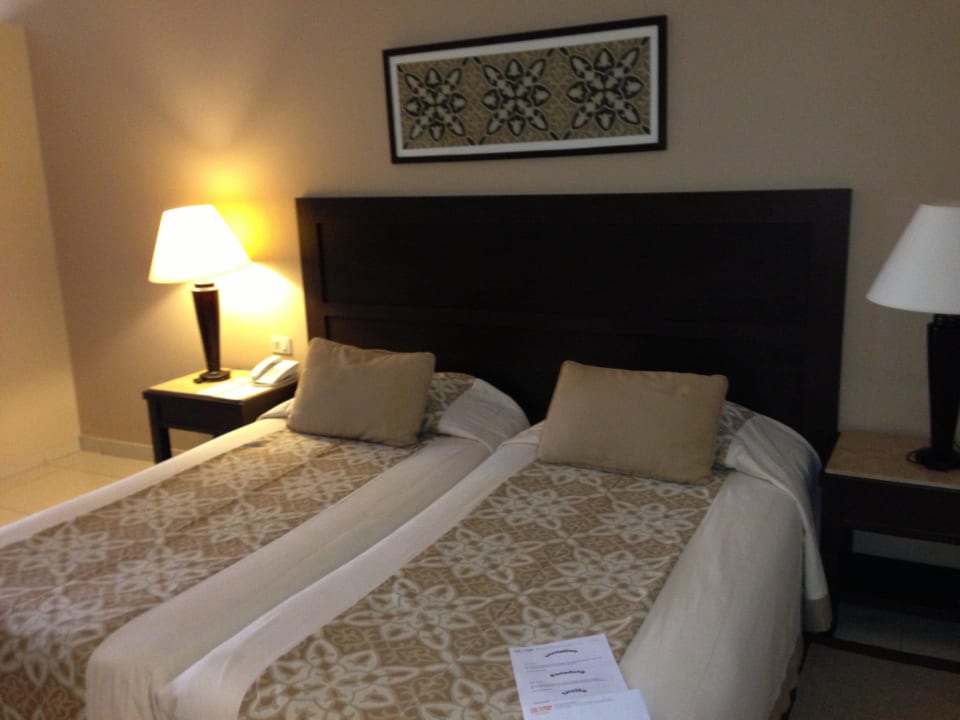 Zimmer Jaz Dar EL Madina