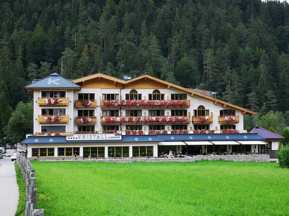 Außenansicht Verwöhnhotel Kristall