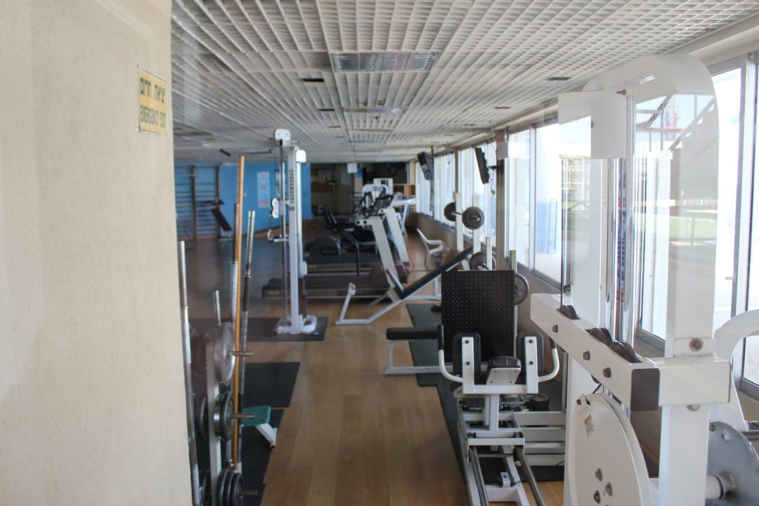 Gym Hotel Colony Beach Bat Yam Apartments