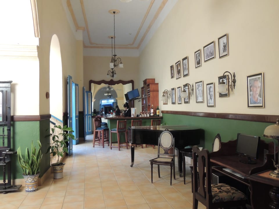 Lobby Hotel Mascotte