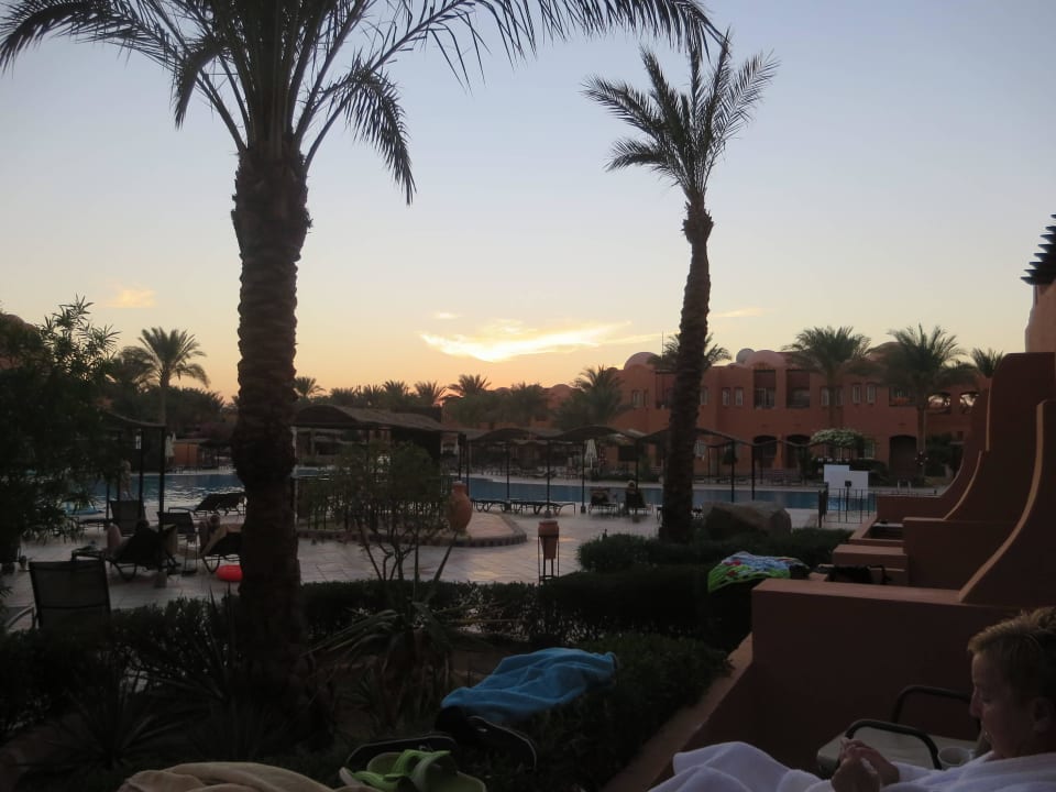 Es wird abend im oasis Jaz Makadi Oasis Resort