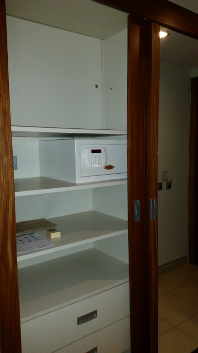 Safe Kamelya Aishen Club