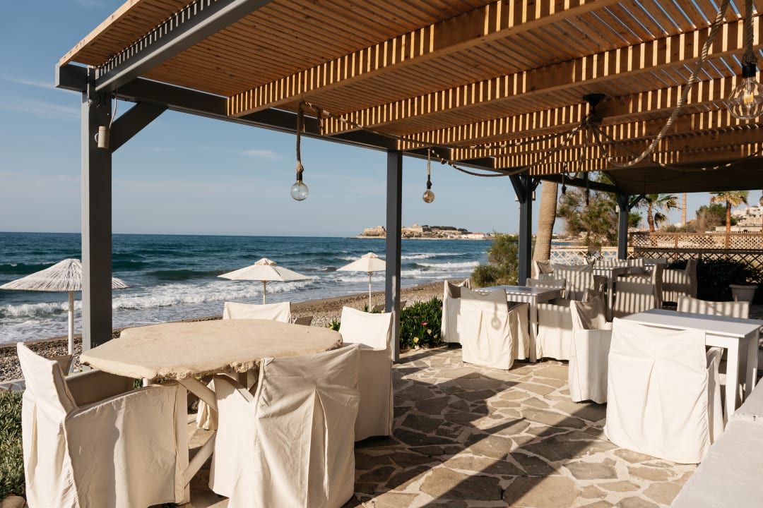 Gastro Petradi Beach Lounge Hotel