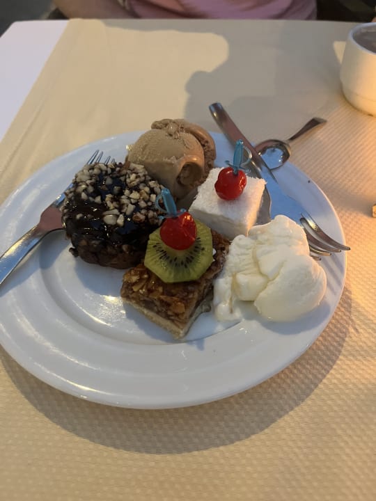 Gastro Can Garden Resort