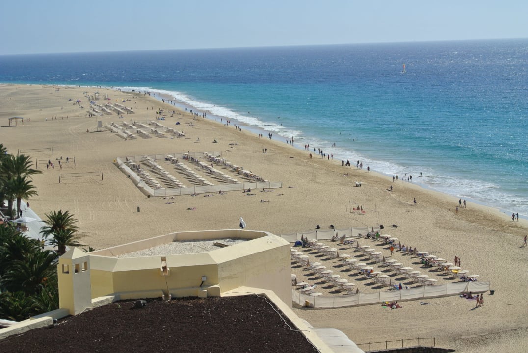 Ein riesiger Strand Hotel Riu Palace Jandia