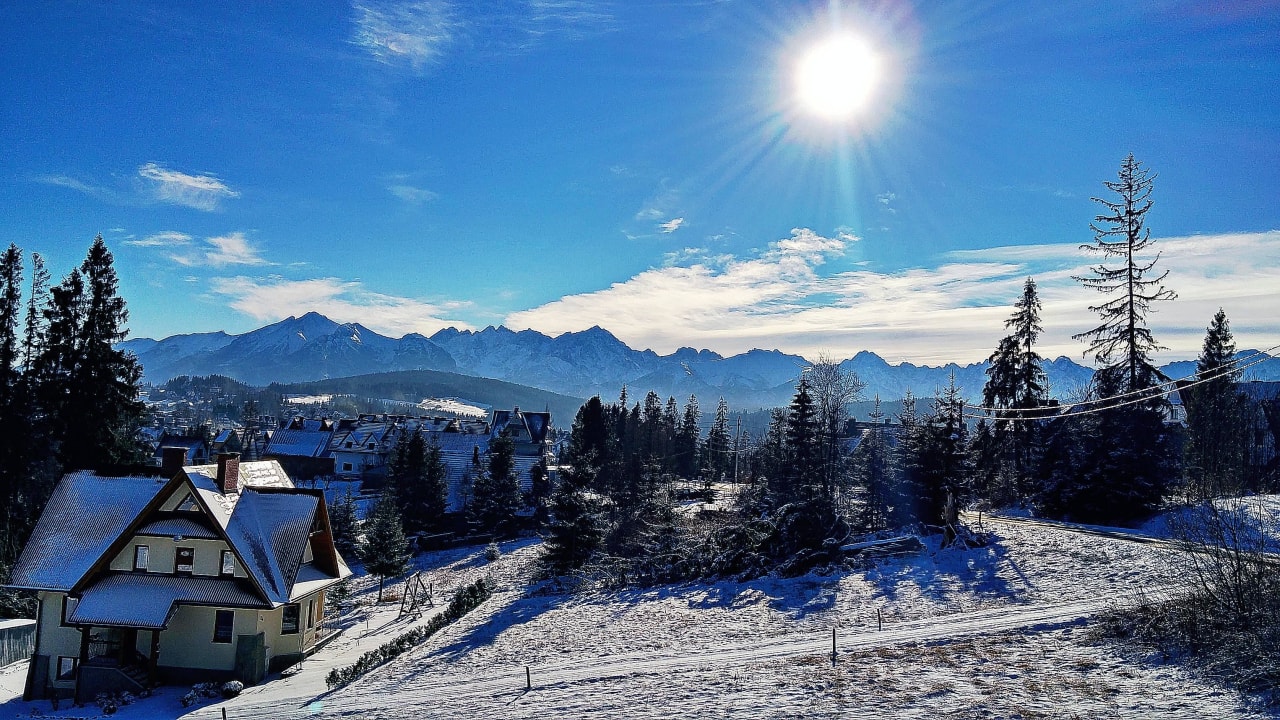 Widok z pokoju na góry Willa na Olczańskim Wierchu
