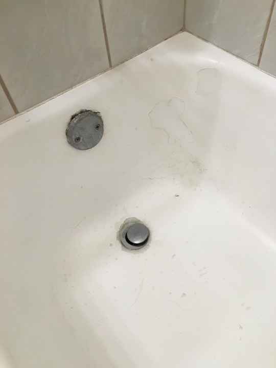 Badewanne des zweiten Zimmers Hotel Mission Valley Resort