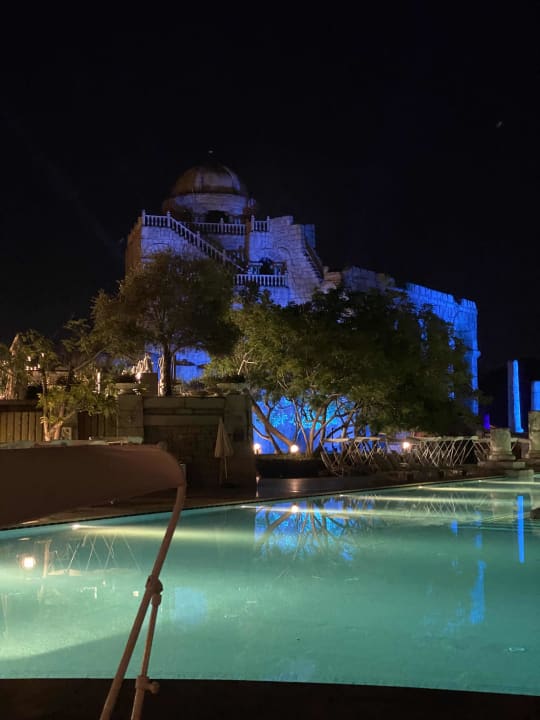 Pool Xanadu Resort Hotel