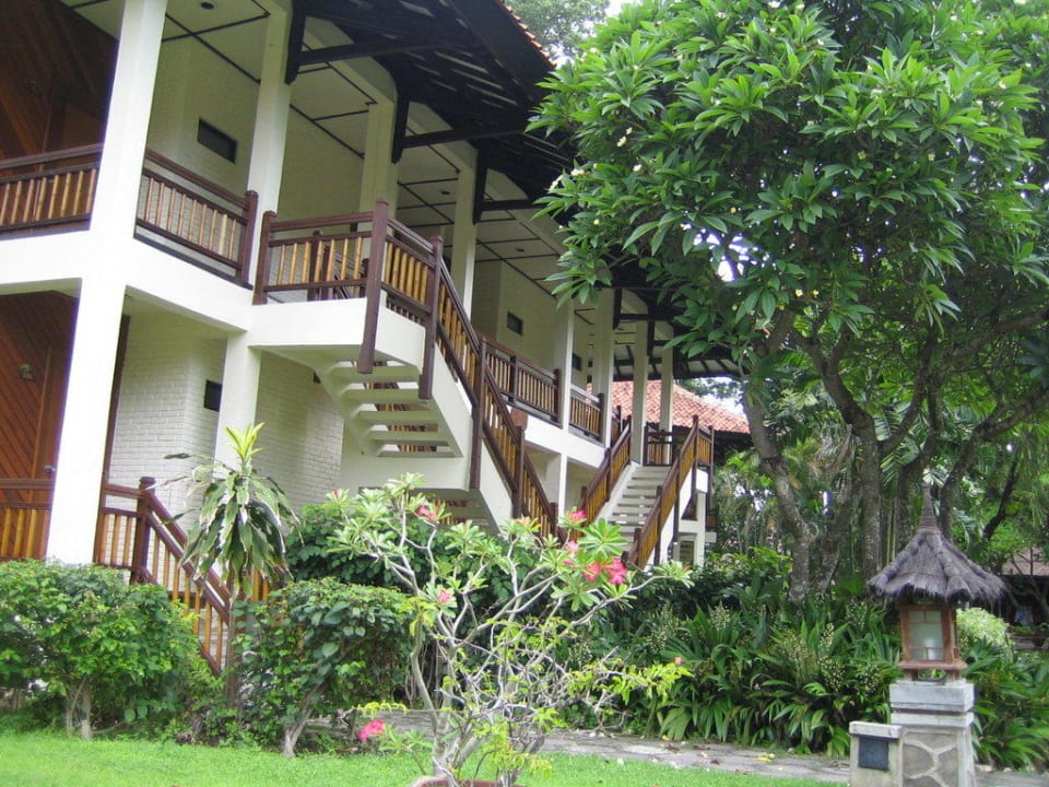 Eingänge Gardenroom Kila Senggigi Beach Lombok