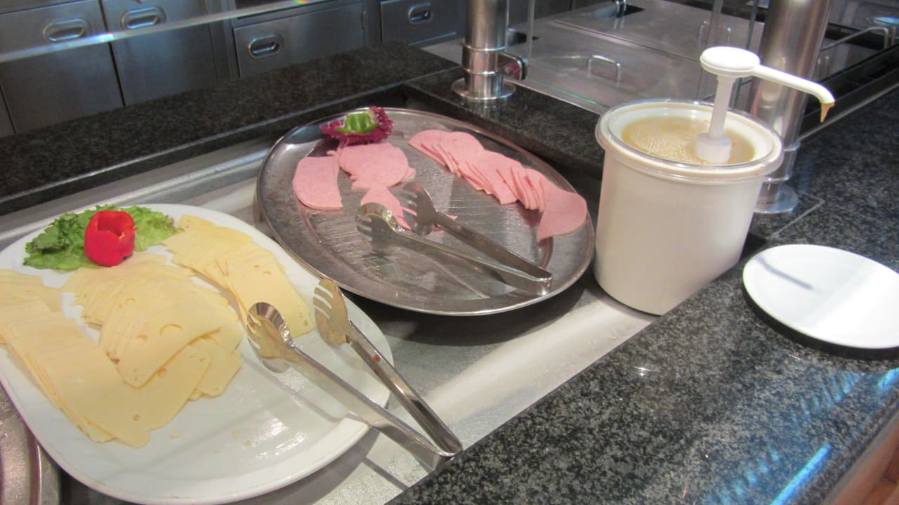Frühstücksbuffet Hauptrestaurant Mitsis Rinela