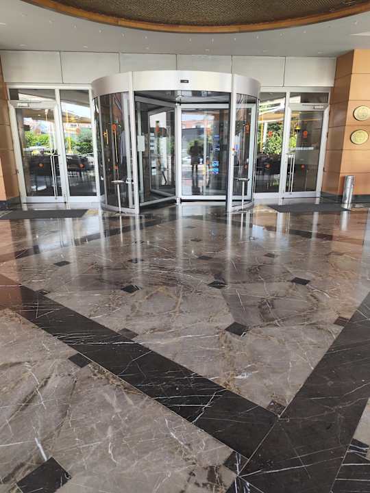 Lobby Hane Family Resort