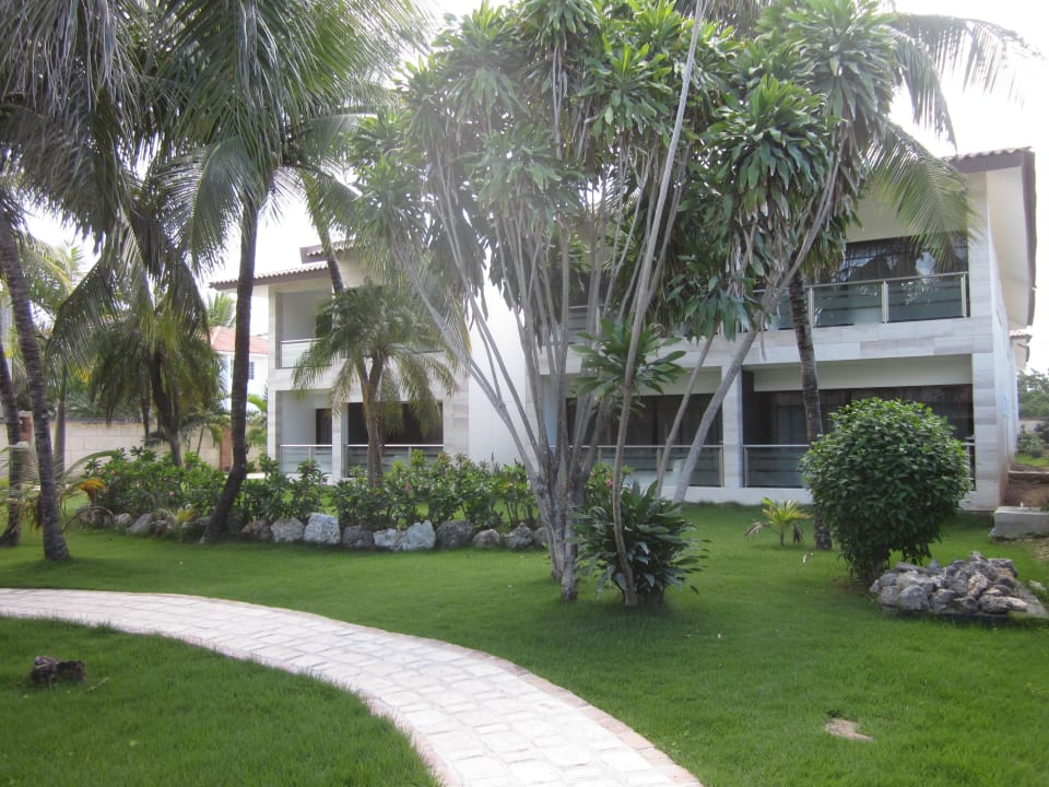 Neue Deluxe Rooms von außen Villas Bavaro Resort & Spa
