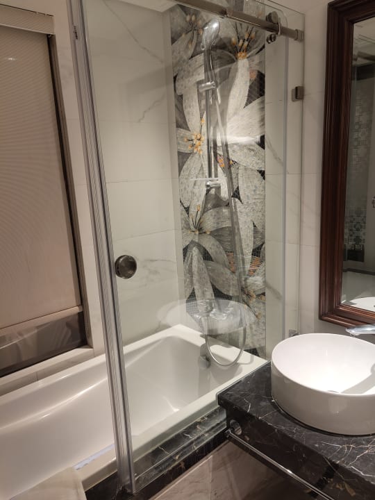 Zimmer Lucien Hanoi Lakeside Hotel & Rooftop