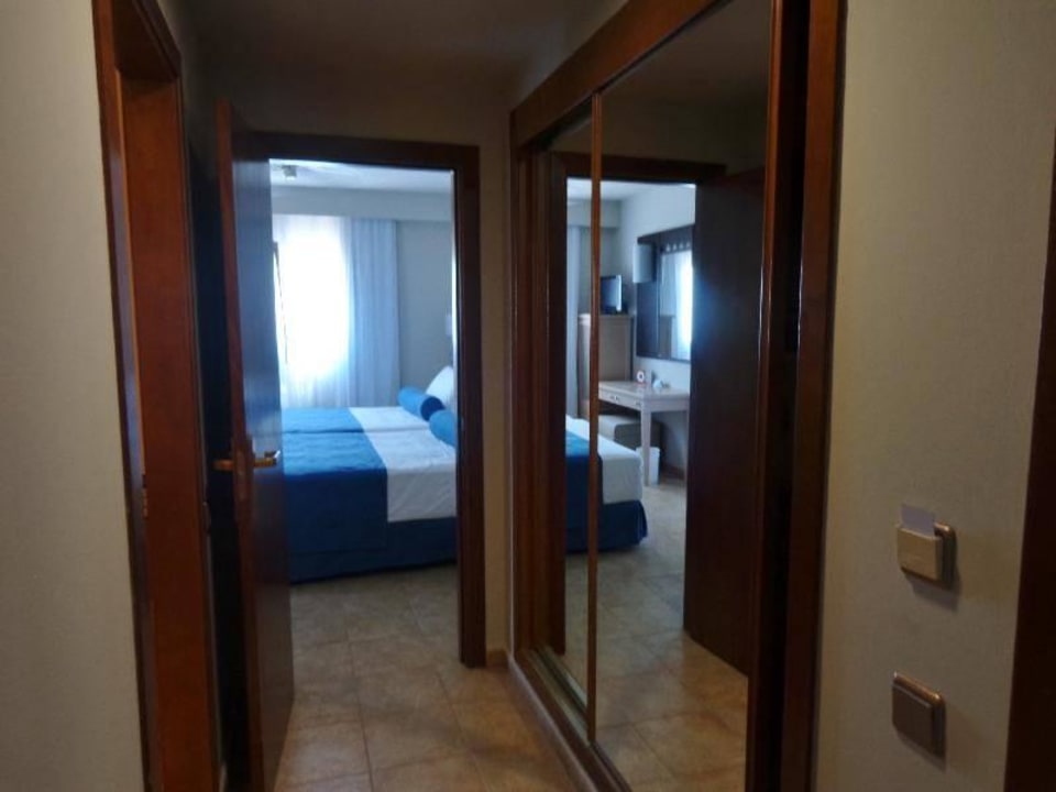 Entrada habitacion hotel Playacanela Playacanela Hotel