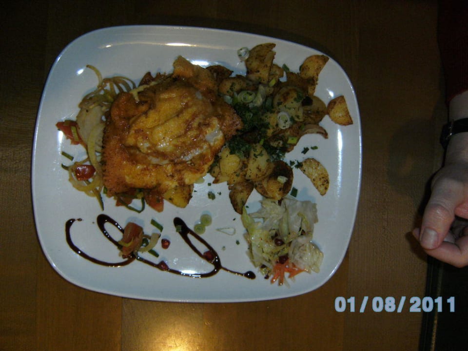  Gericht Bratkartoffeln mit gef. Schnitzel Hotel Zur Linde