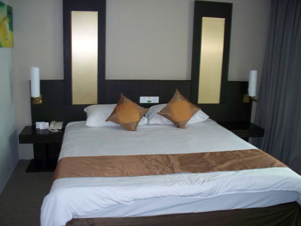 Bett Gold Orchid Bangkok