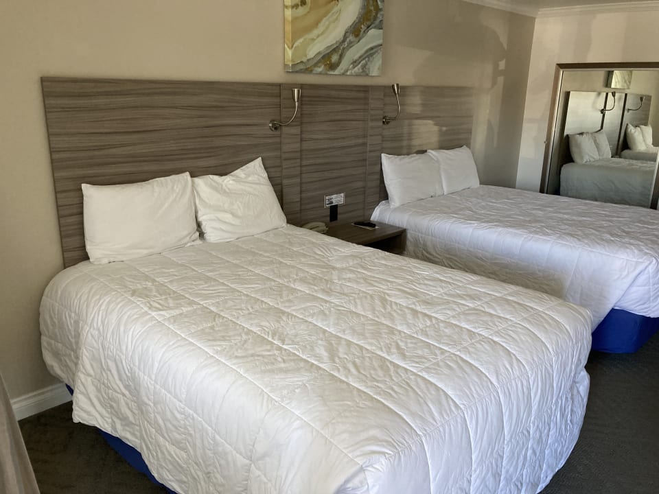 Zimmer Exchange Club Motel