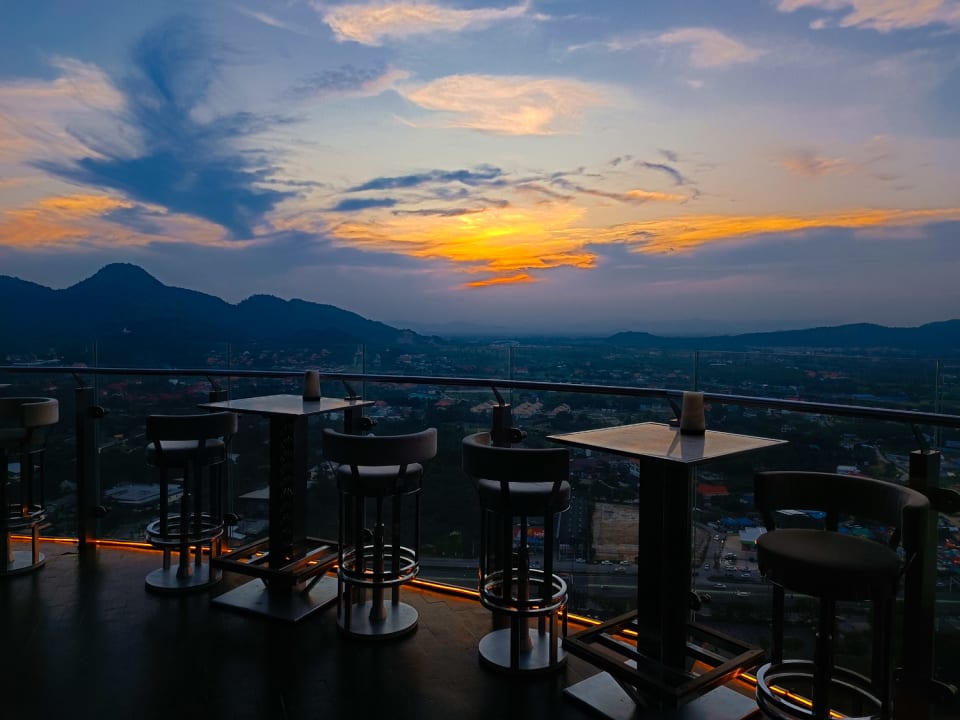 Gastro Holiday Inn Resort Vana Nava Hua Hin