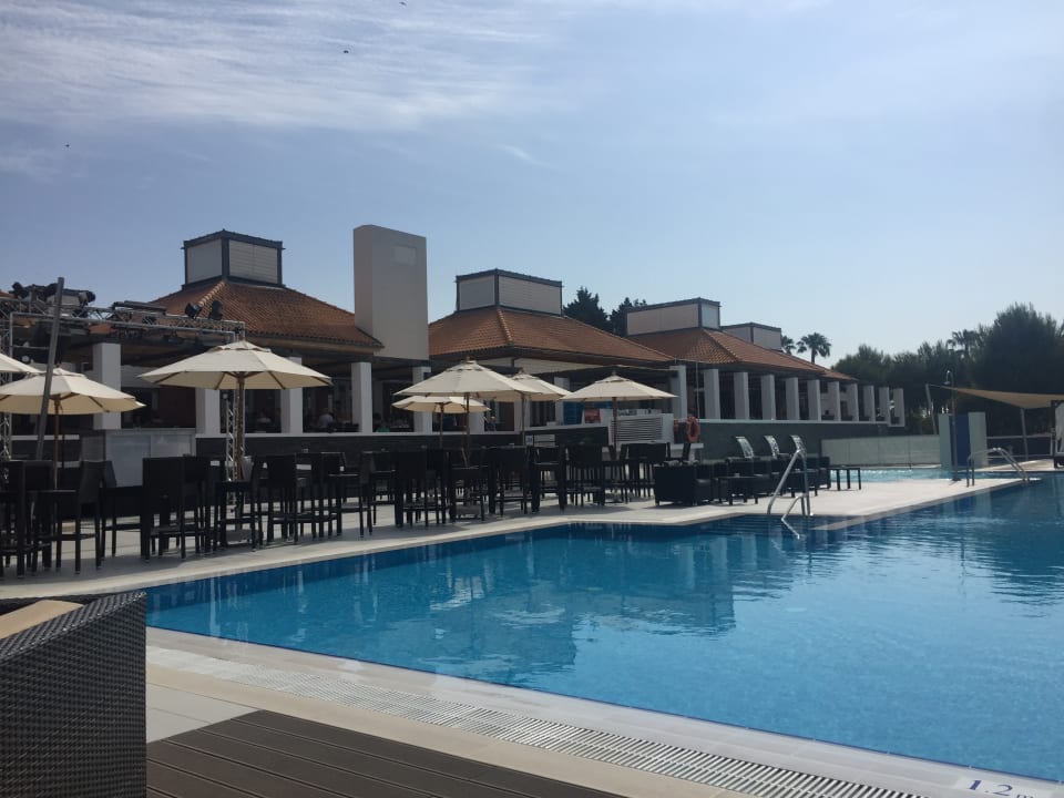 Die tolle Poollandschaft ROBINSON QUINTA DA RIA