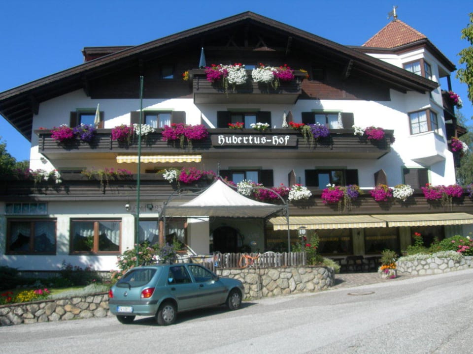 Facciata ingresso hotel prima del rinnovo Hotel Hubertushof