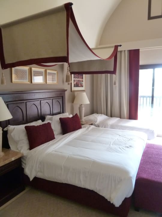 Zimmer Miramar Al Aqah Beach Resort