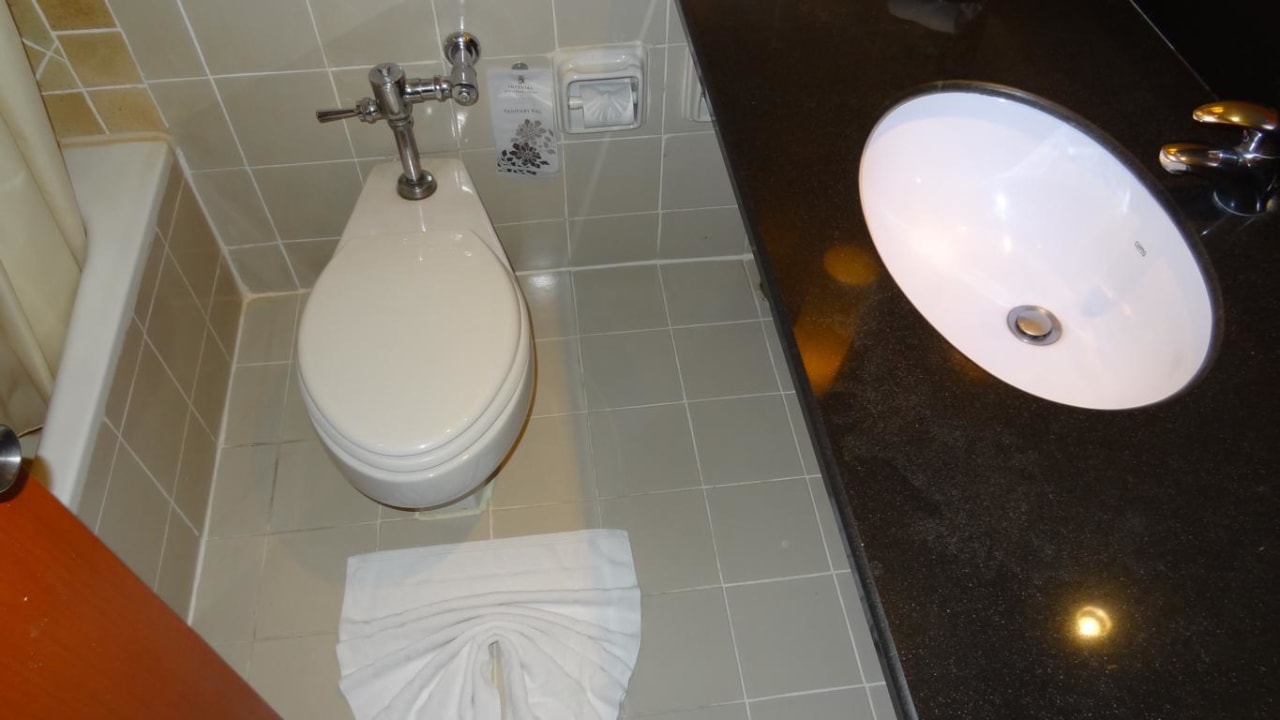 Bad Hotel The Imperial Mae Ping