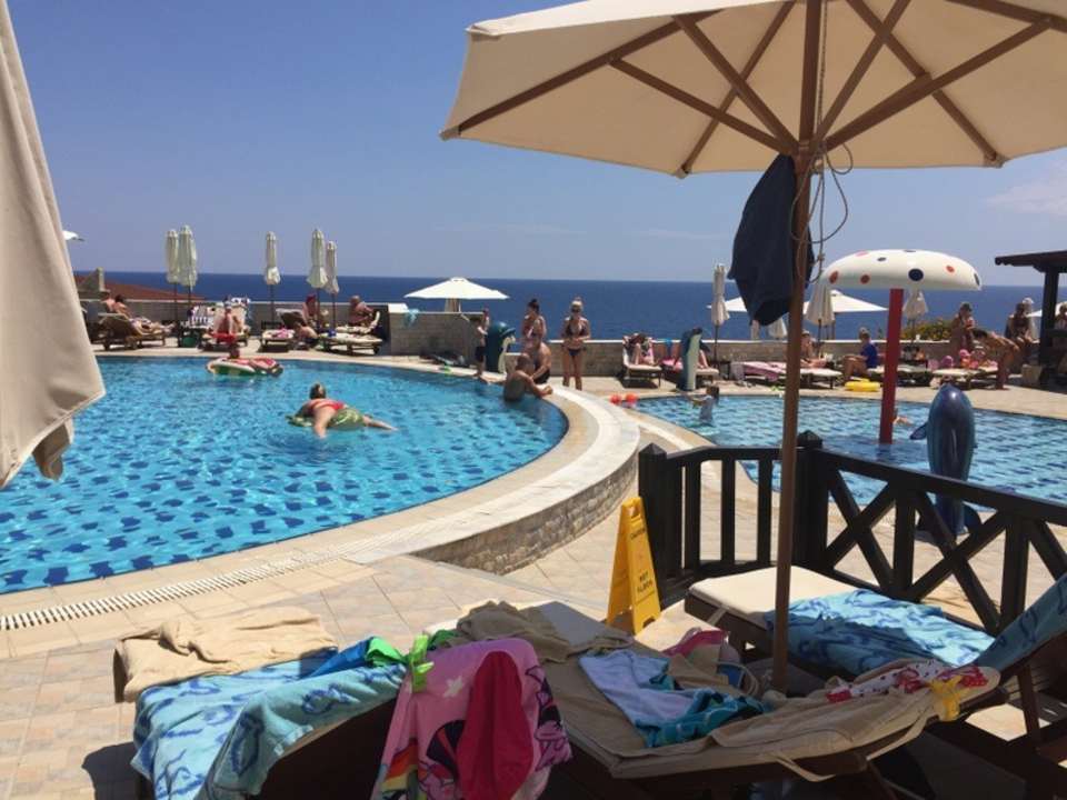 Pool Hotel Kalithea Horizon Royal