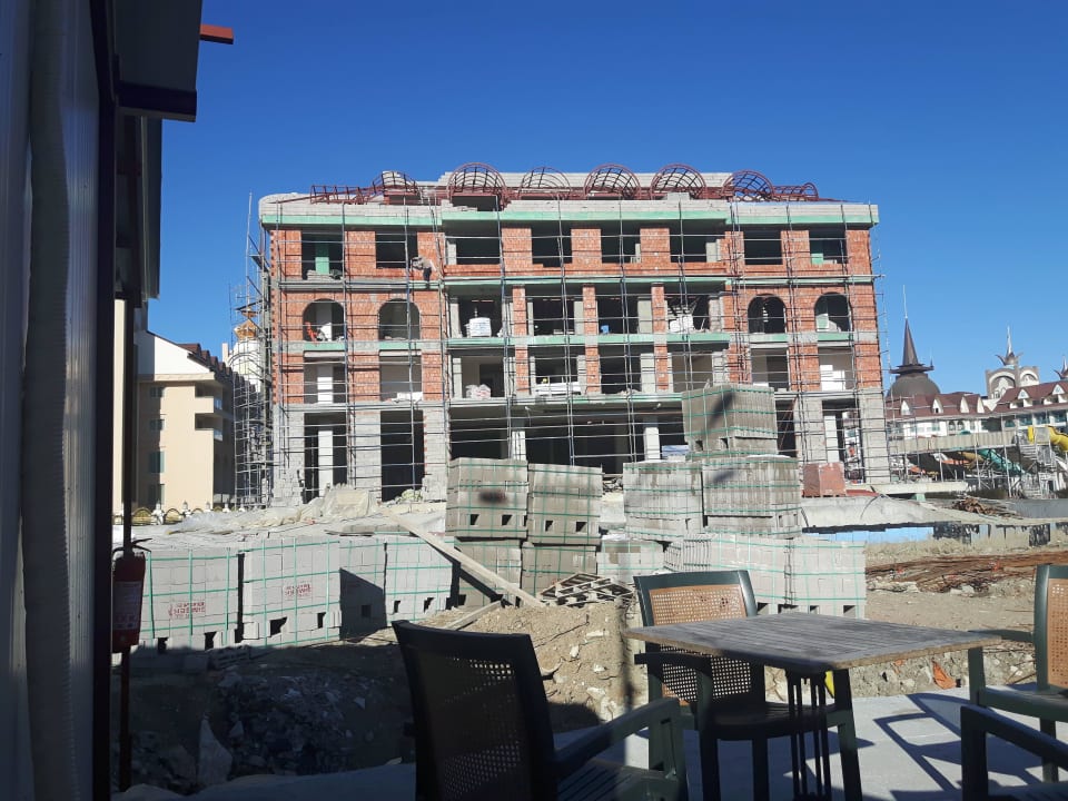 Frontansicht mit zukünftigem Eingangsbereich Side Royal Palace Hotel & Spa