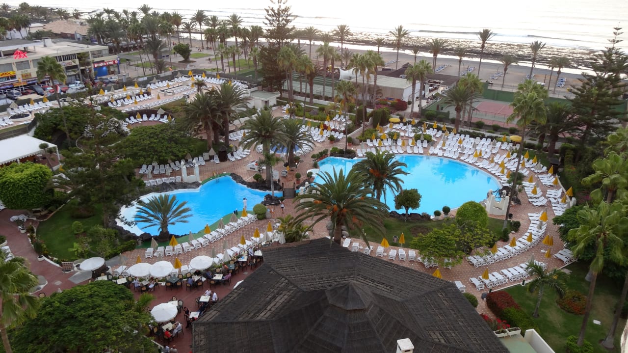 Pool H10 Las Palmeras