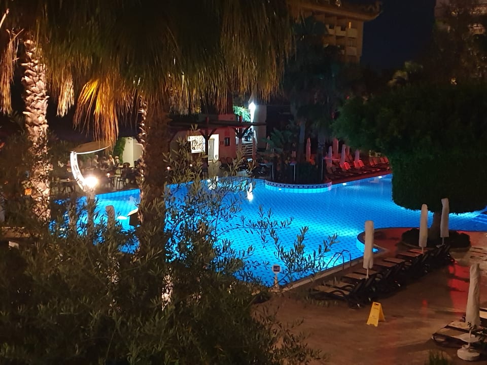 Pool Port Side Resort Hotel