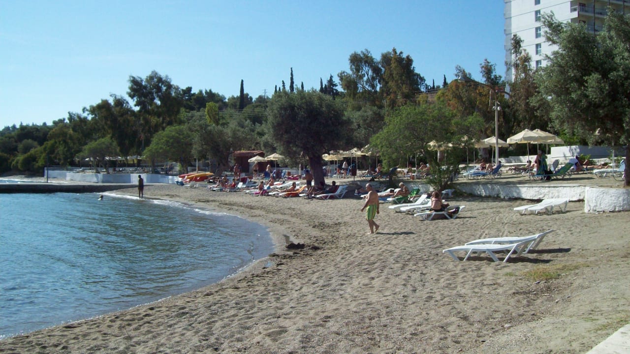 Vue de la plage Evia Riviera Resort