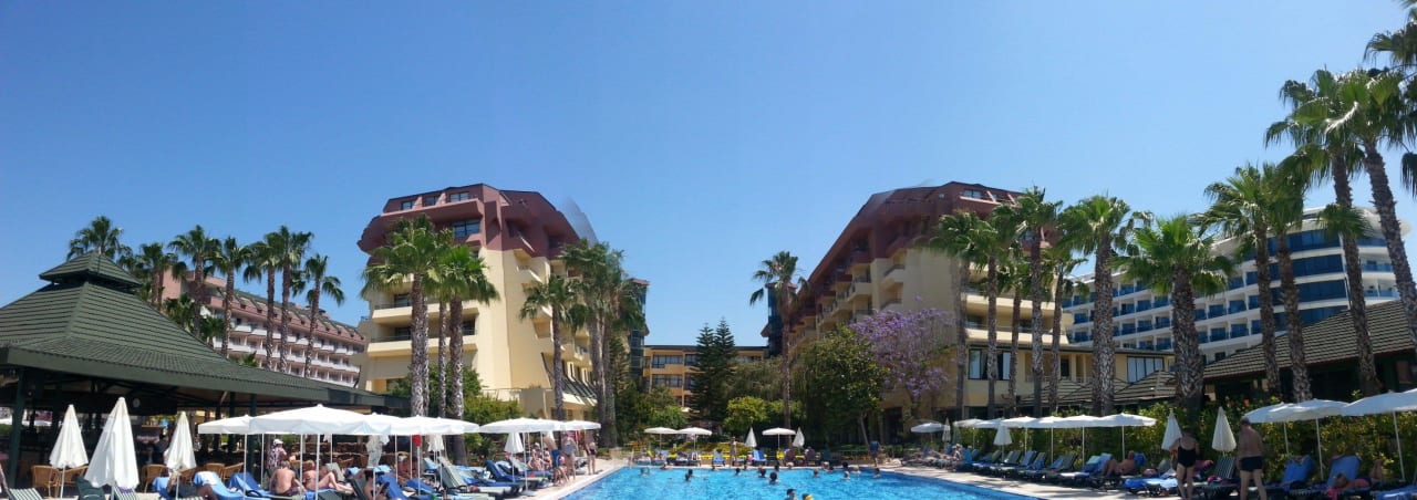 Wygląd zewnętrzny hotelu Hotel Meryan