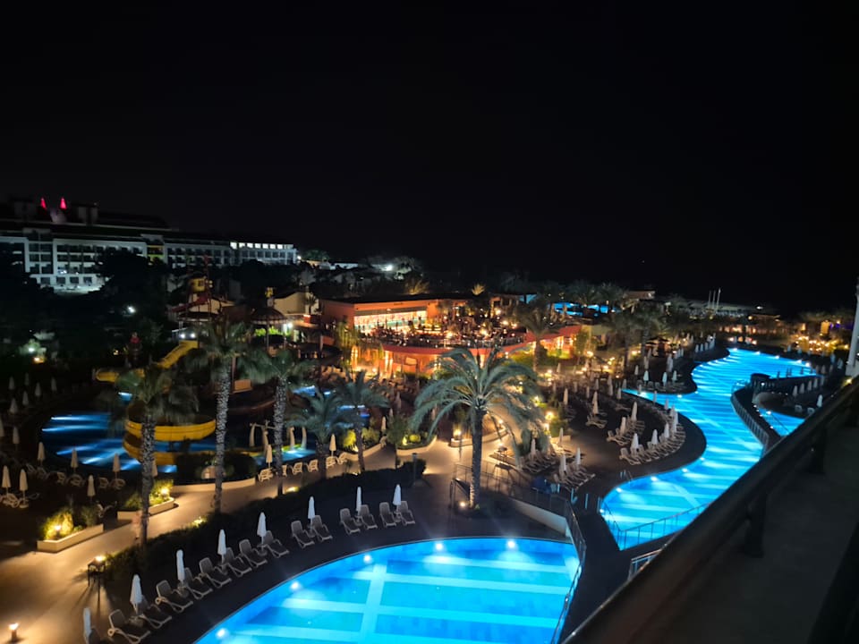 Außenansicht Kirman Belazur Resort & Spa