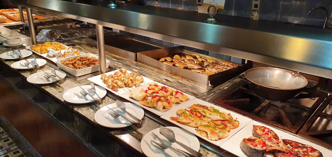 Gastro Hotel Riu Karamboa